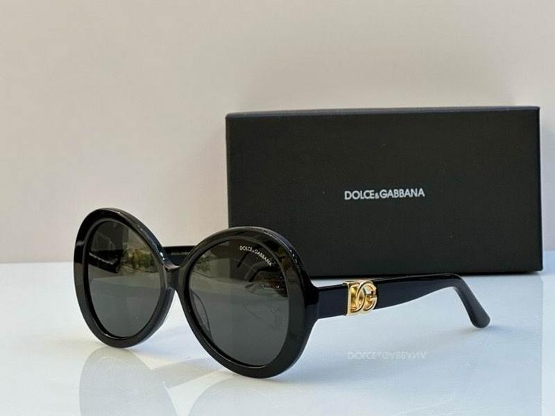 D&G Sunglasses 186